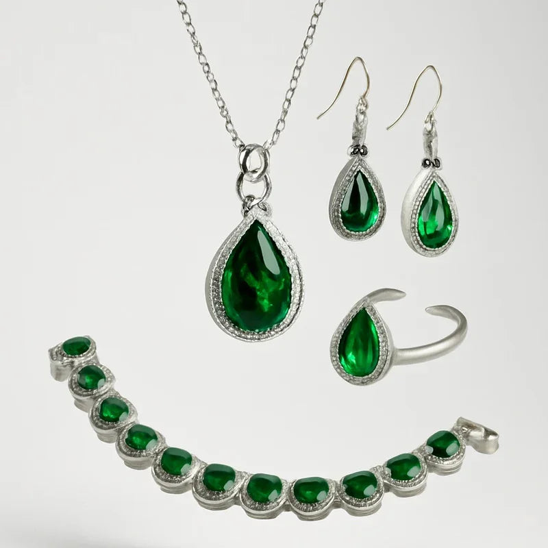 Emerald Halo Set - Eterna Gleam